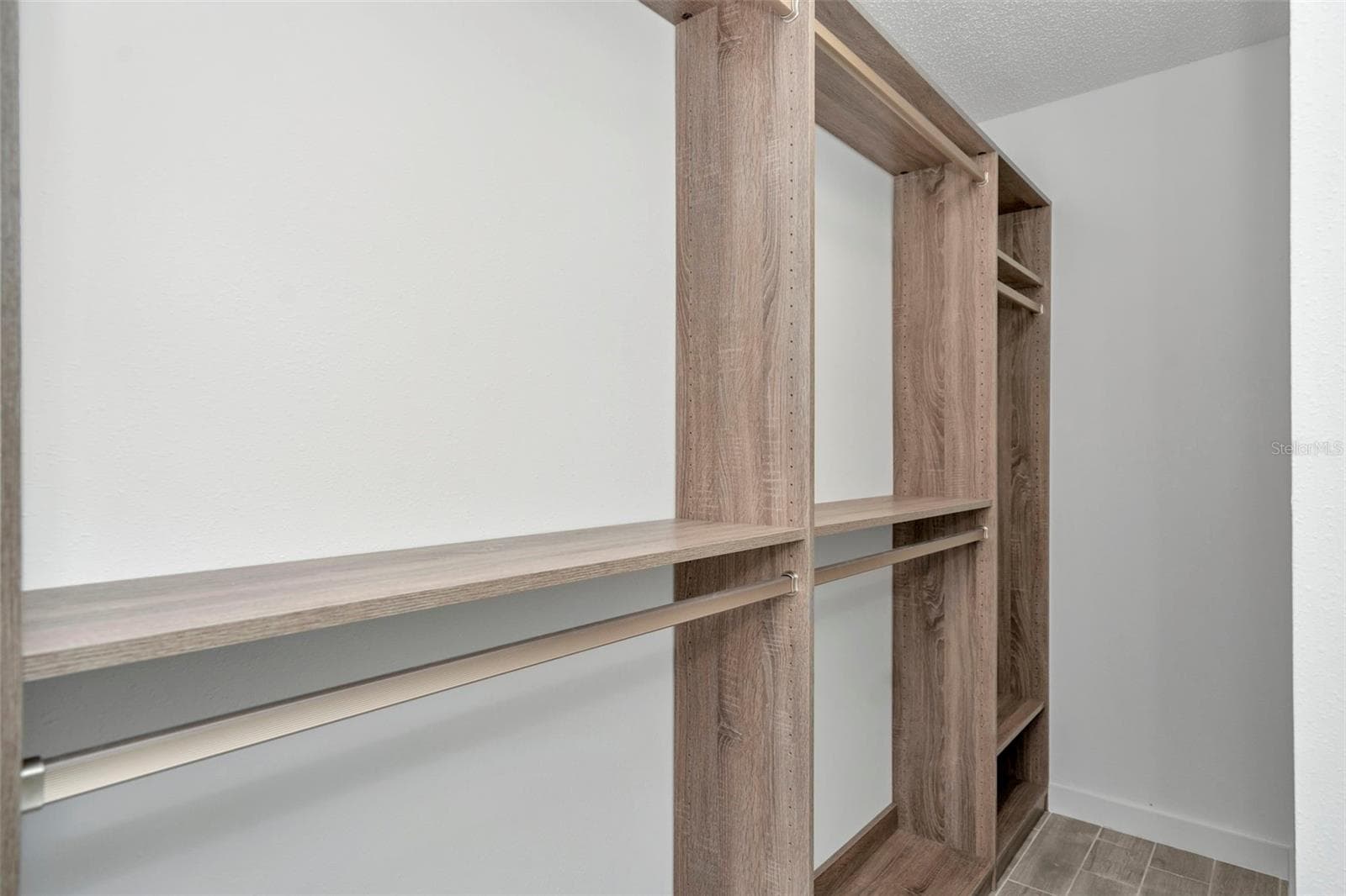 Owners Closet - 4805 ALT 19 #311, PALM HARBOR