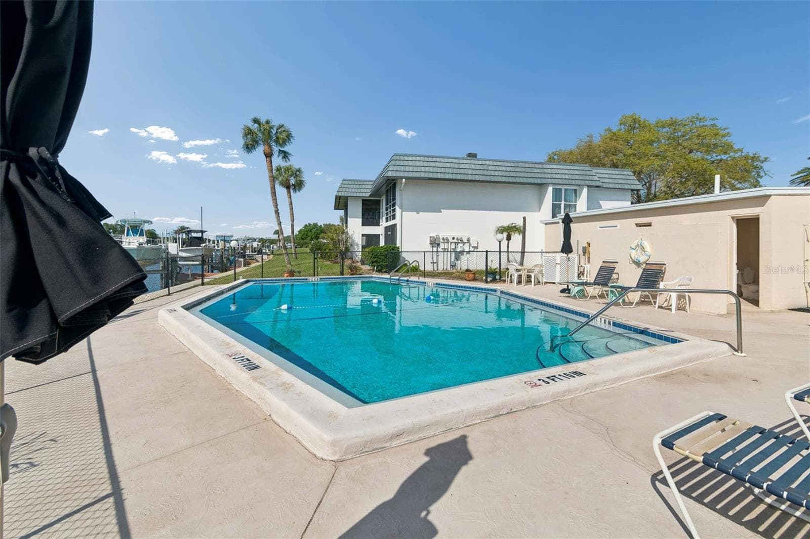 Townhouse at 10443 WATERBIRD WAY, BRADENTON, photo 49 of 65