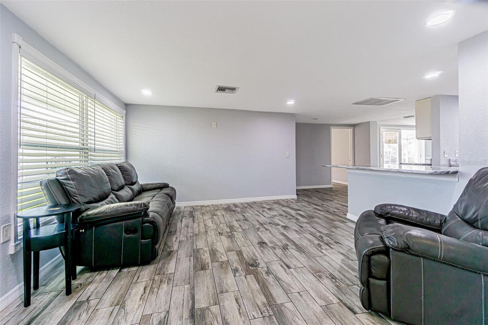 Single Family Residence at 1125 FERNWOOD DR, HOLIDAY, photo 9 of 46