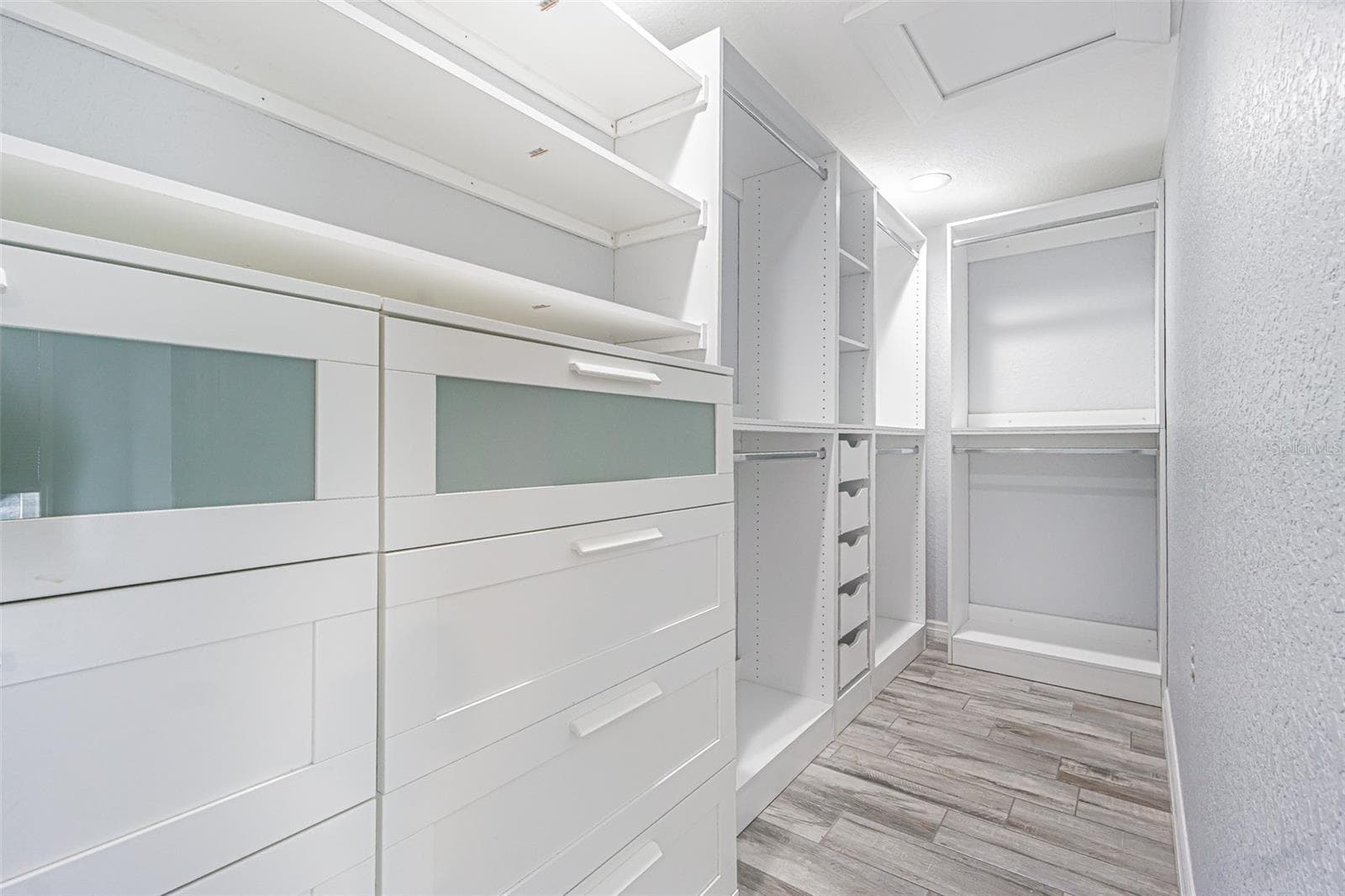 Single Family Residence at 1125 FERNWOOD DR, HOLIDAY, photo 14 of 46