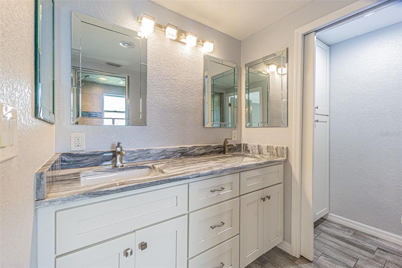 Single Family Residence at 1125 FERNWOOD DR, HOLIDAY, photo 13 of 46