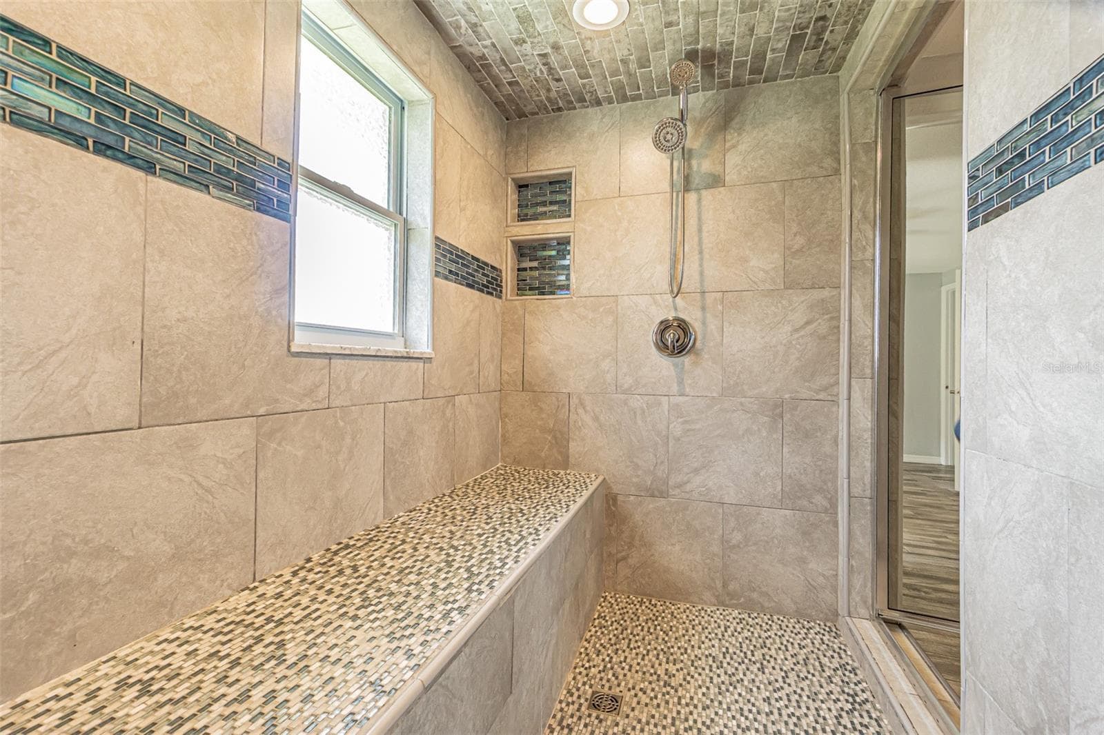 steam room - 1125 FERNWOOD DR, HOLIDAY