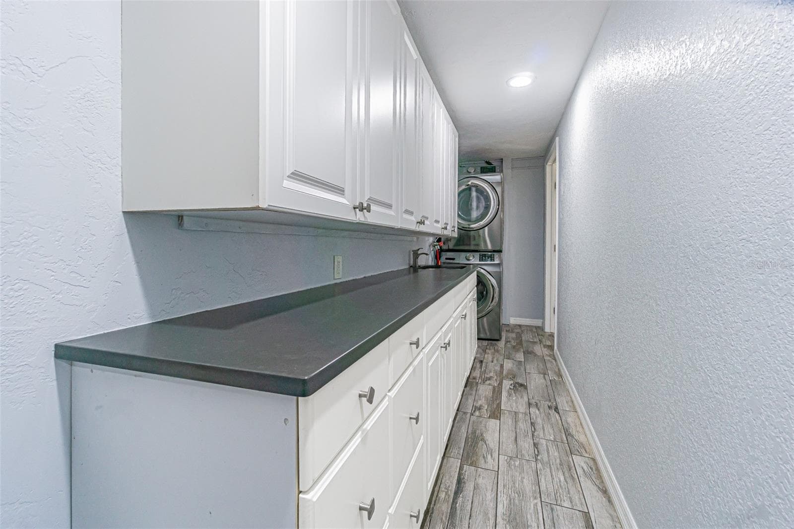 Single Family Residence at 1125 FERNWOOD DR, HOLIDAY, photo 26 of 46