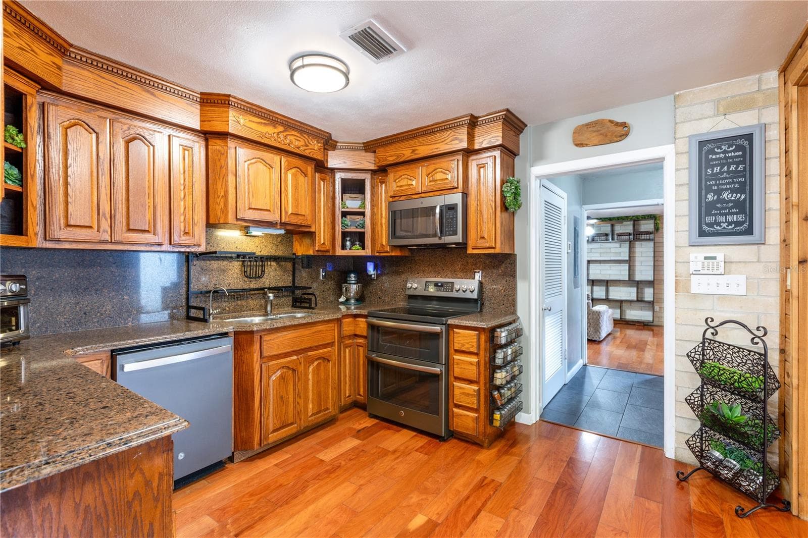 Single Family Residence at 12182 SW STATE ROAD 45, ARCHER, photo 12 of 53