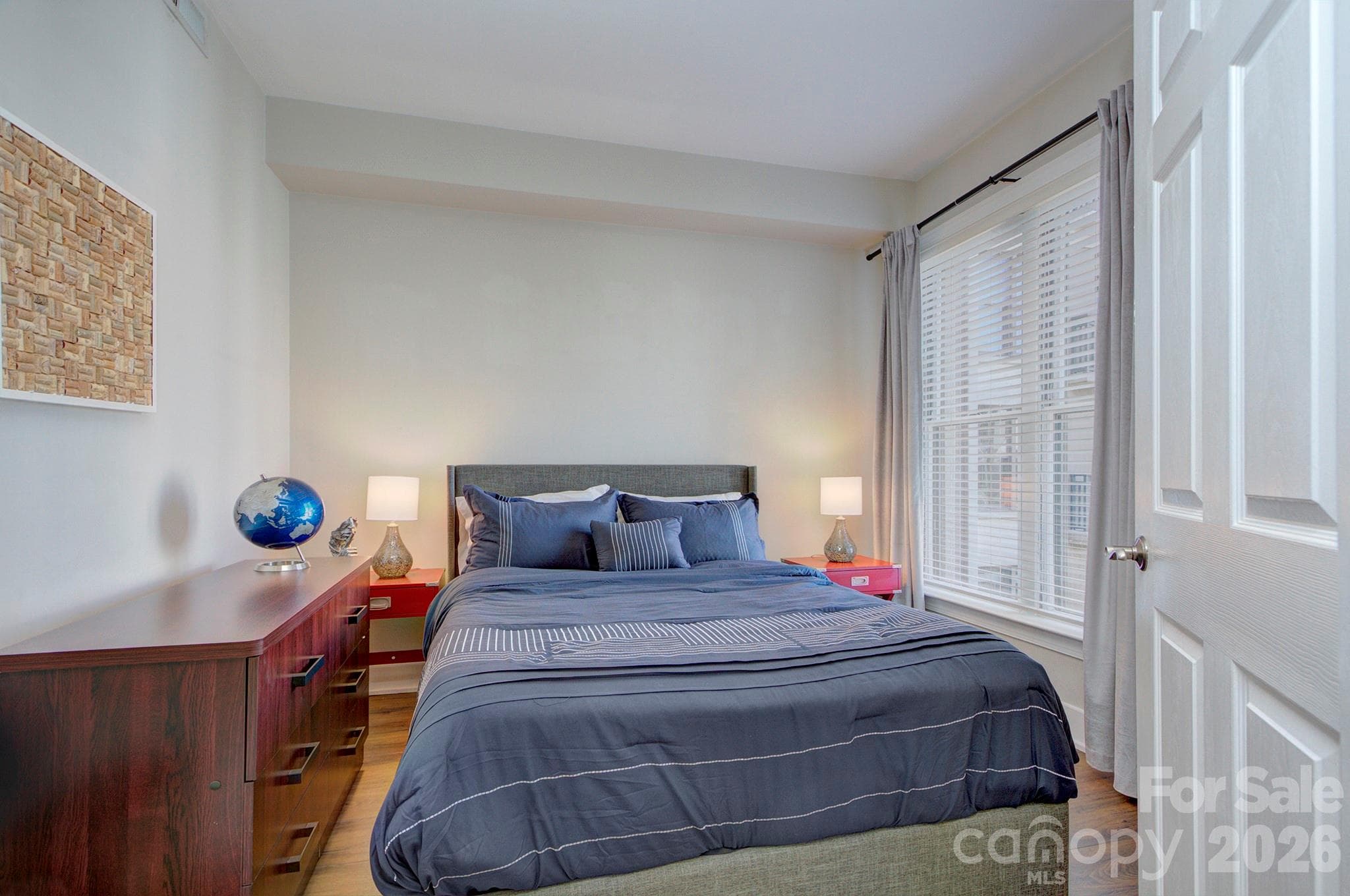 Condominium at 718 W Trade Street, Charlotte, photo 22 of 33