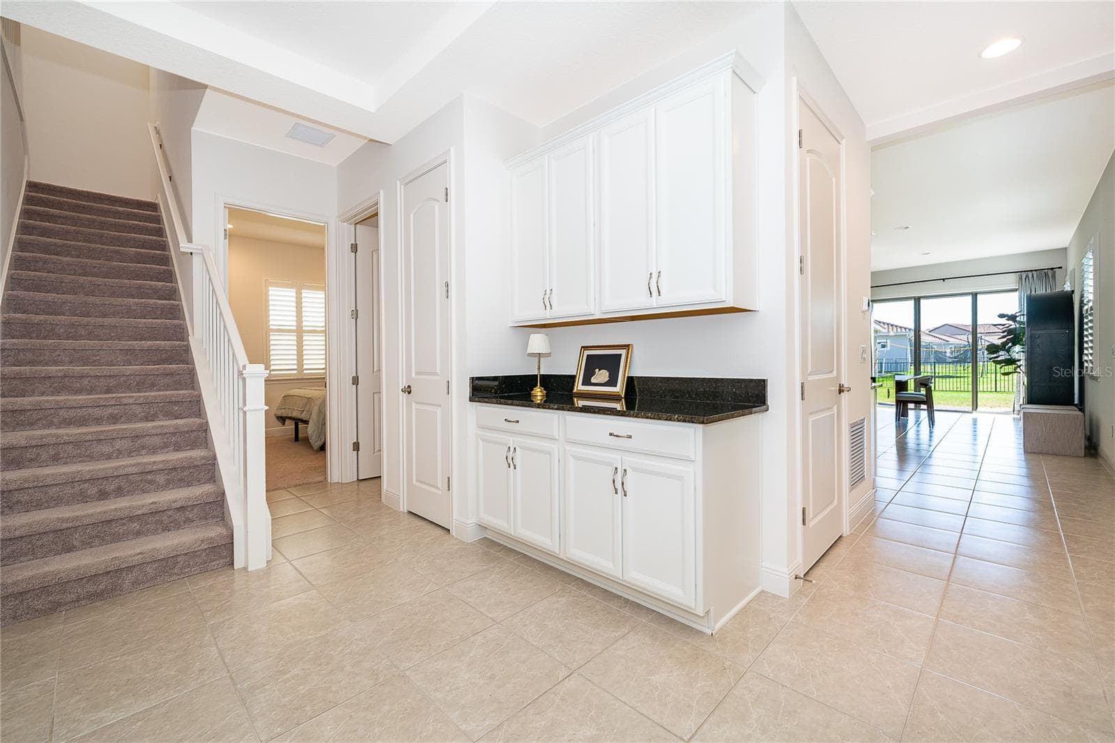 Single Family Residence at 8124 MABURY LN, ORLANDO, photo 4 of 39