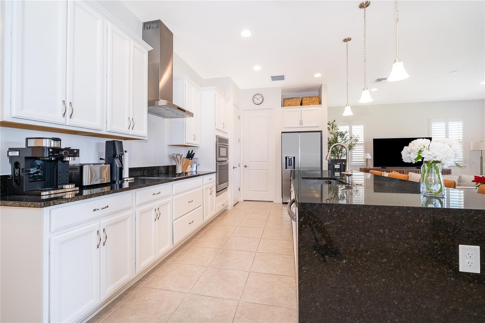 Single Family Residence at 8124 MABURY LN, ORLANDO, photo 8 of 39