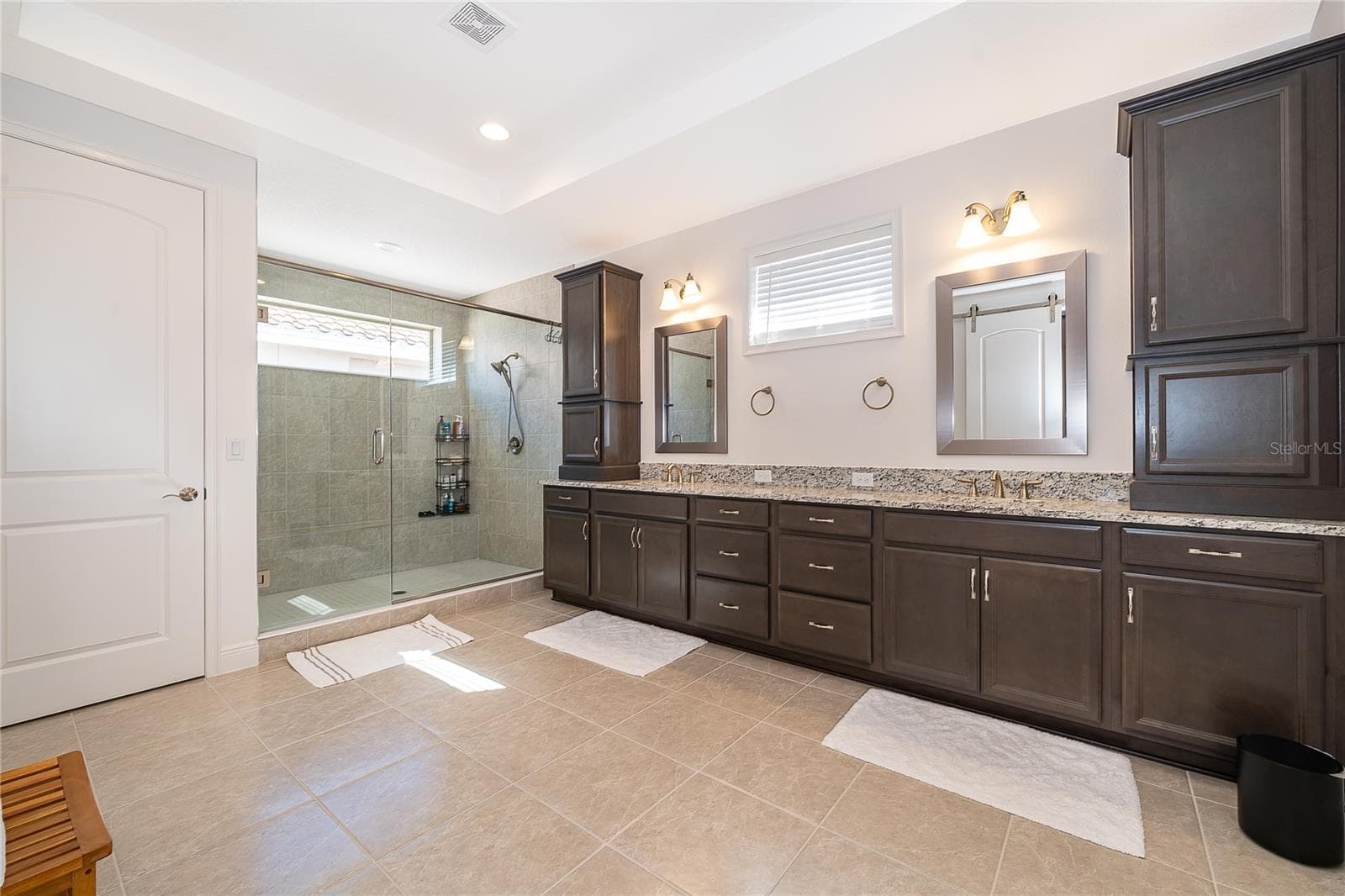 Master Bathroom - 8124 MABURY LN, ORLANDO