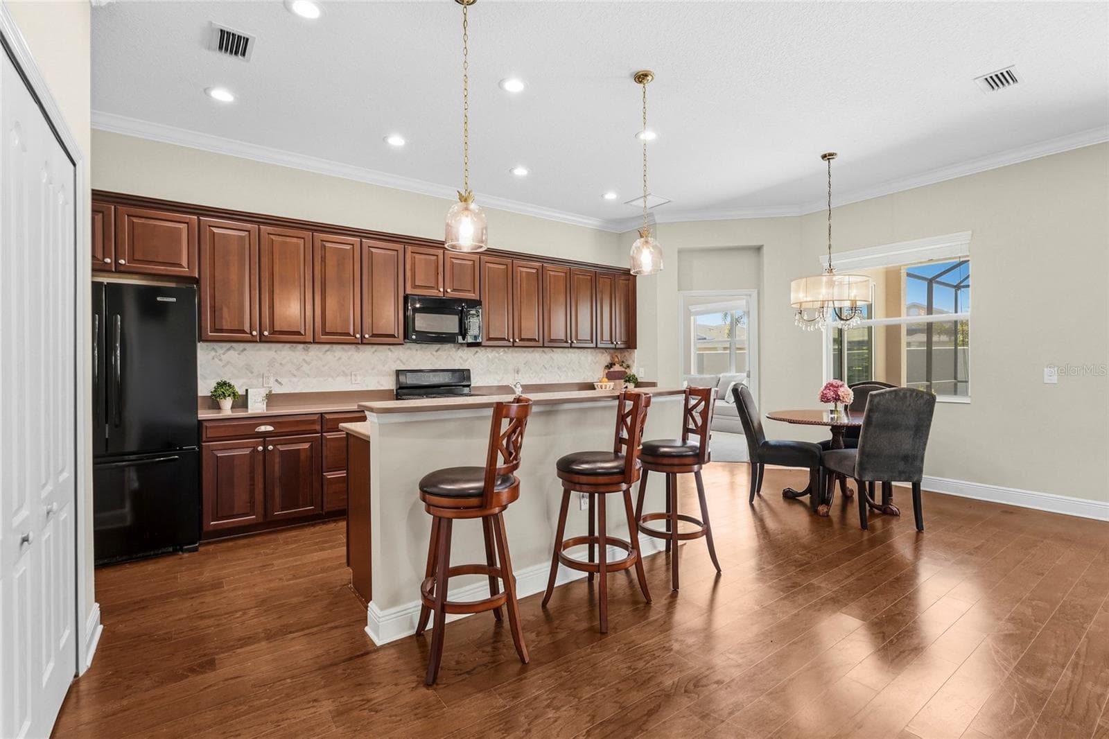 Single Family Residence at 357 MARSH CREEK RD, VENICE, photo 9 of 70