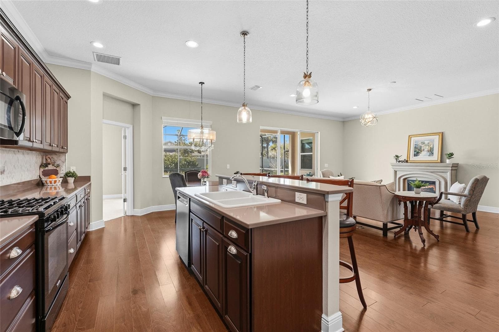 Single Family Residence at 357 MARSH CREEK RD, VENICE, photo 13 of 70