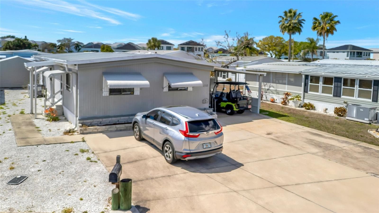 Manufactured Home at 110 E SAINT LUCIA LOOP, APOLLO BEACH, photo 2 of 39