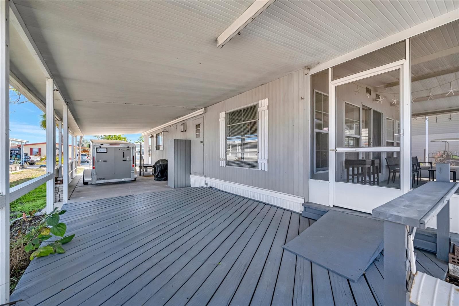 Manufactured Home at 110 E SAINT LUCIA LOOP, APOLLO BEACH, photo 33 of 39
