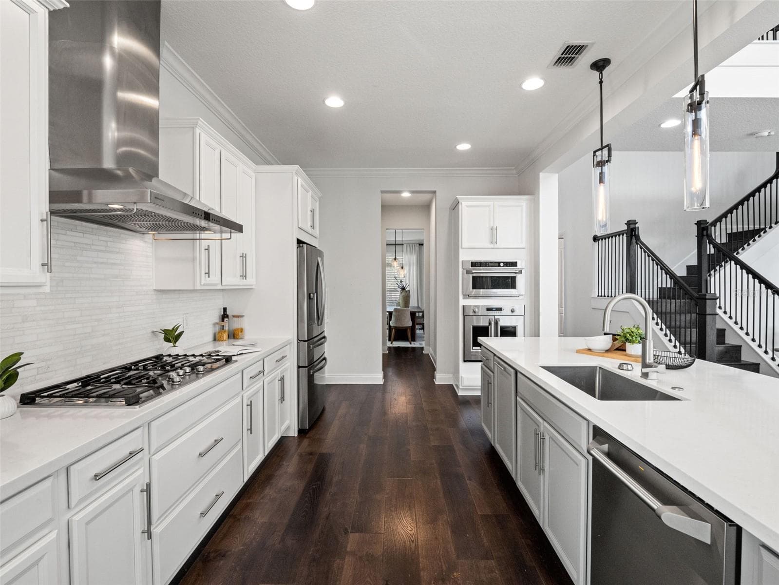 Natural gas cooktop - 12515 BOVET AVE, ORLANDO
