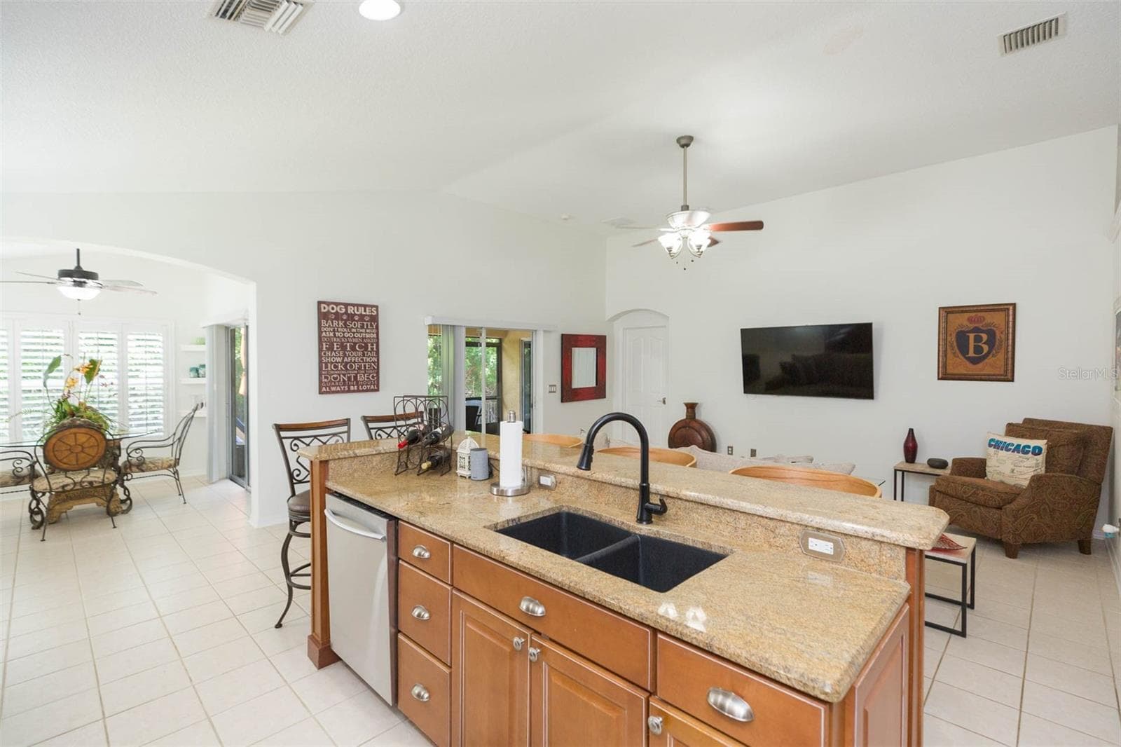 Single Family Residence at 876 ADDISON DR NE, ST PETERSBURG, photo 19 of 62