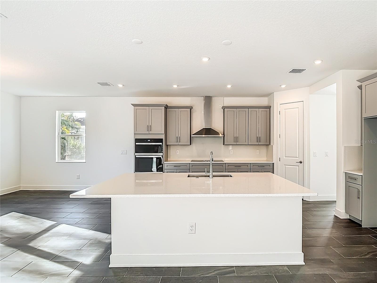 open kitchen - 410 S WEST SHORE BLVD, TAMPA