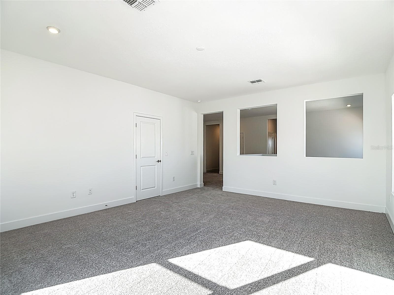 Living hall second floor - 410 S WEST SHORE BLVD, TAMPA