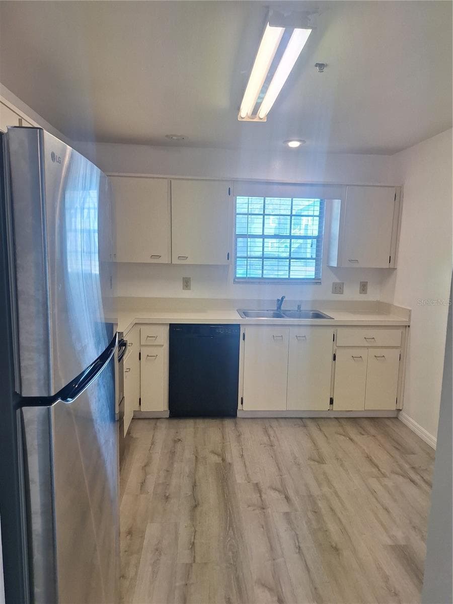 Condominium at 11910 SKYLAKE PL #E, TEMPLE TERRACE, photo 6 of 22