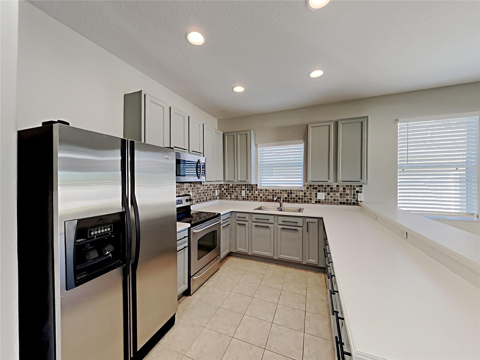 Single Family Residence at 4020 LANGDRUM DR, WESLEY CHAPEL, photo 7 of 24