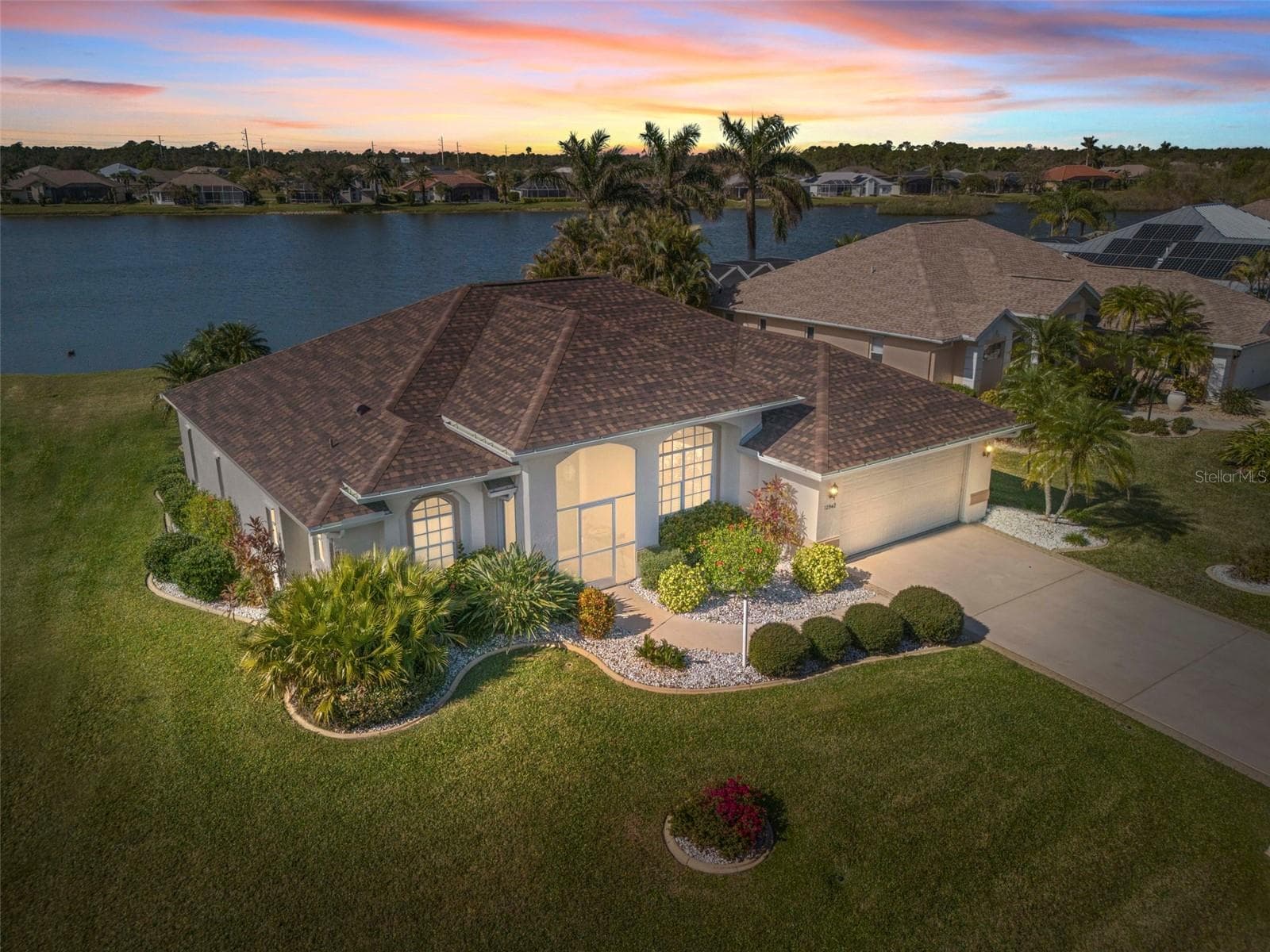 Single Family Residence at 12942 SW KINGSWAY CIR, LAKE SUZY, photo 29 of 36