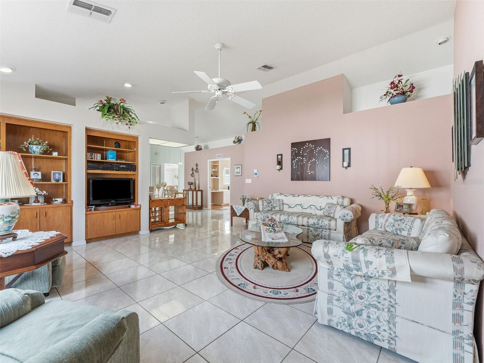 Single Family Residence at 1007 LA BAMBA CT, SPRING HILL, photo 7 of 26