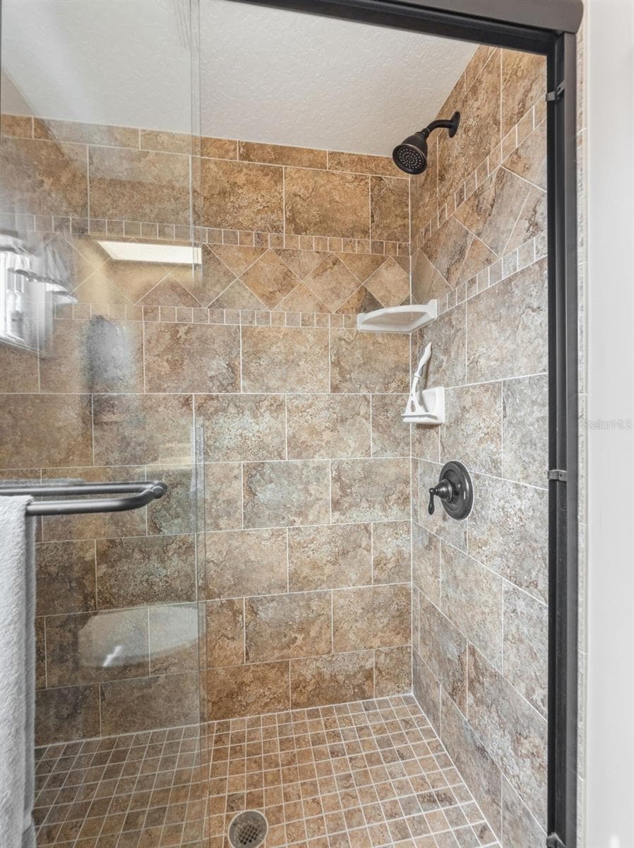 Single Family Residence at 1007 LA BAMBA CT, SPRING HILL, photo 21 of 26