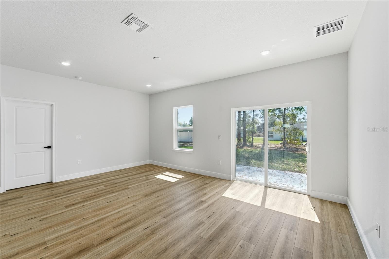 Single Family Residence at 12797 SW 58TH CIR, OCALA, photo 8 of 39