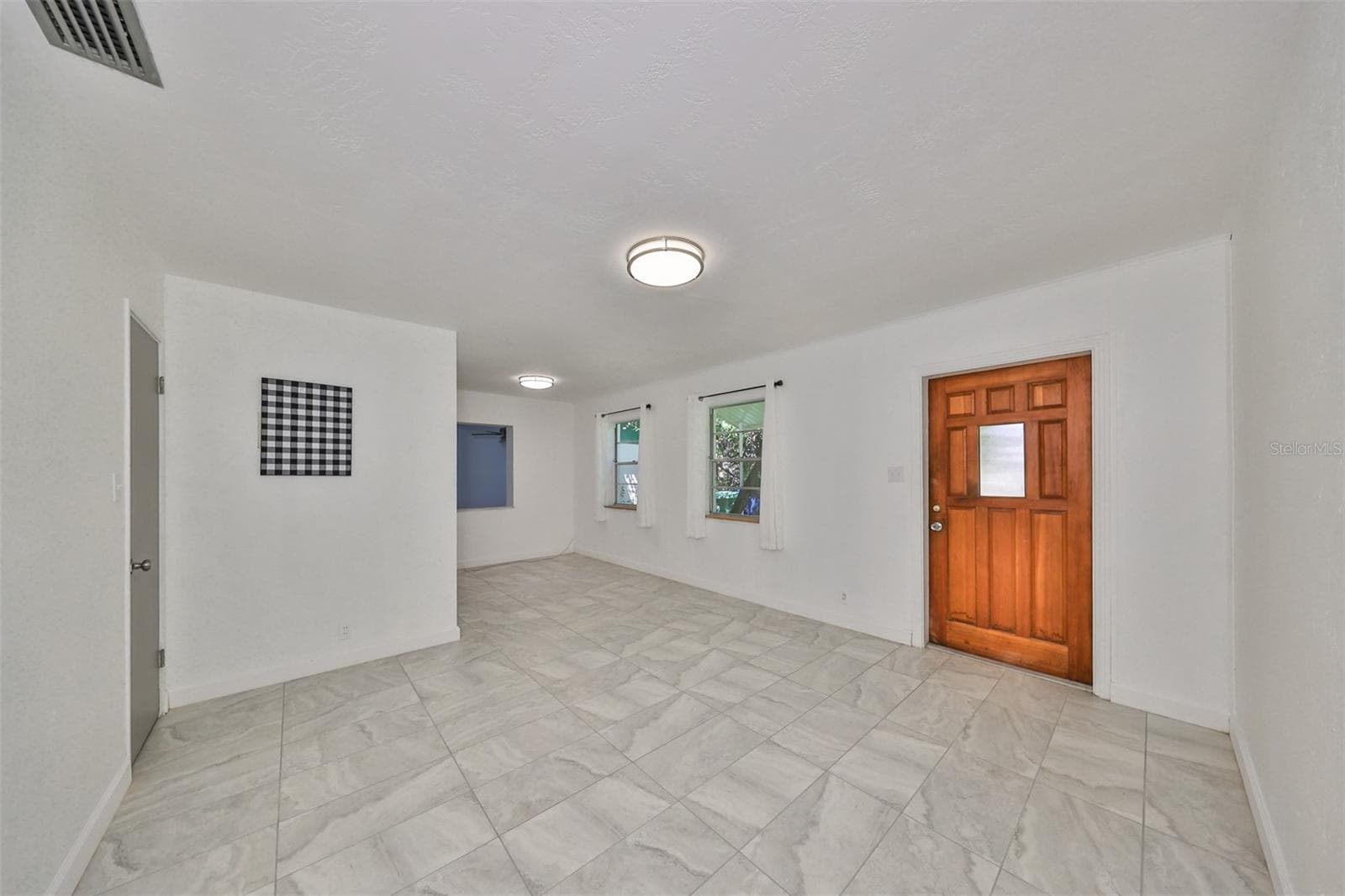 Single Family Residence at 3908 W WALLACE AVE, TAMPA, photo 5 of 36