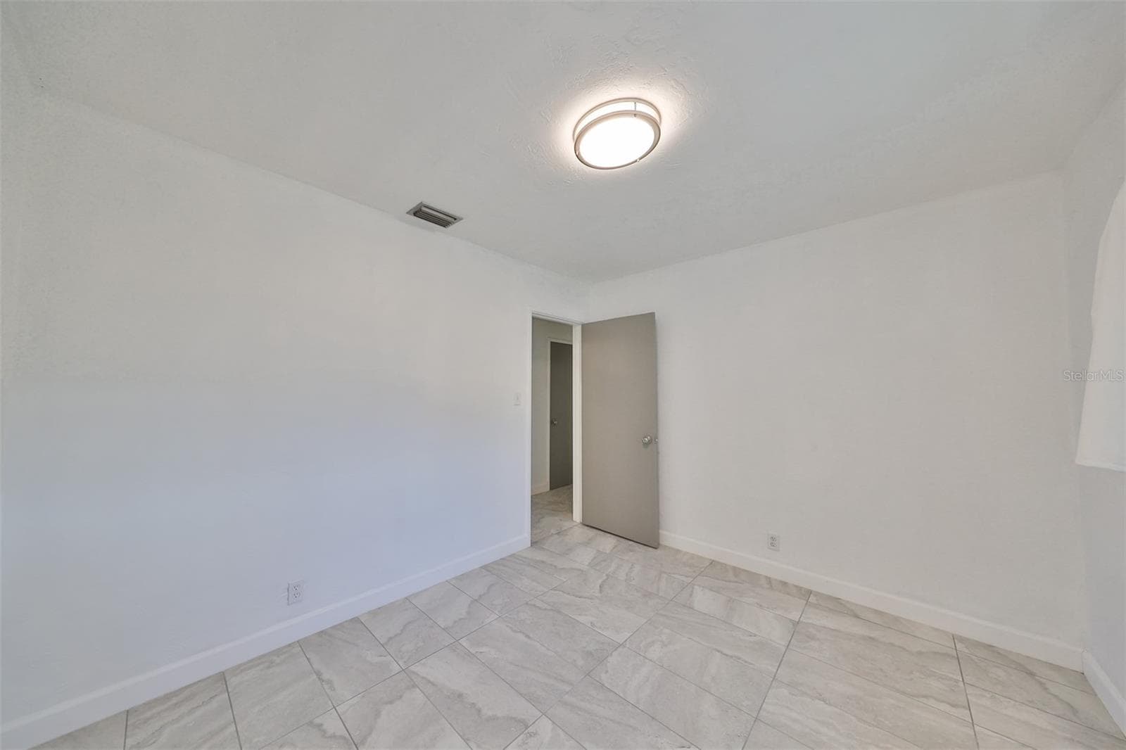 Single Family Residence at 3908 W WALLACE AVE, TAMPA, photo 21 of 36