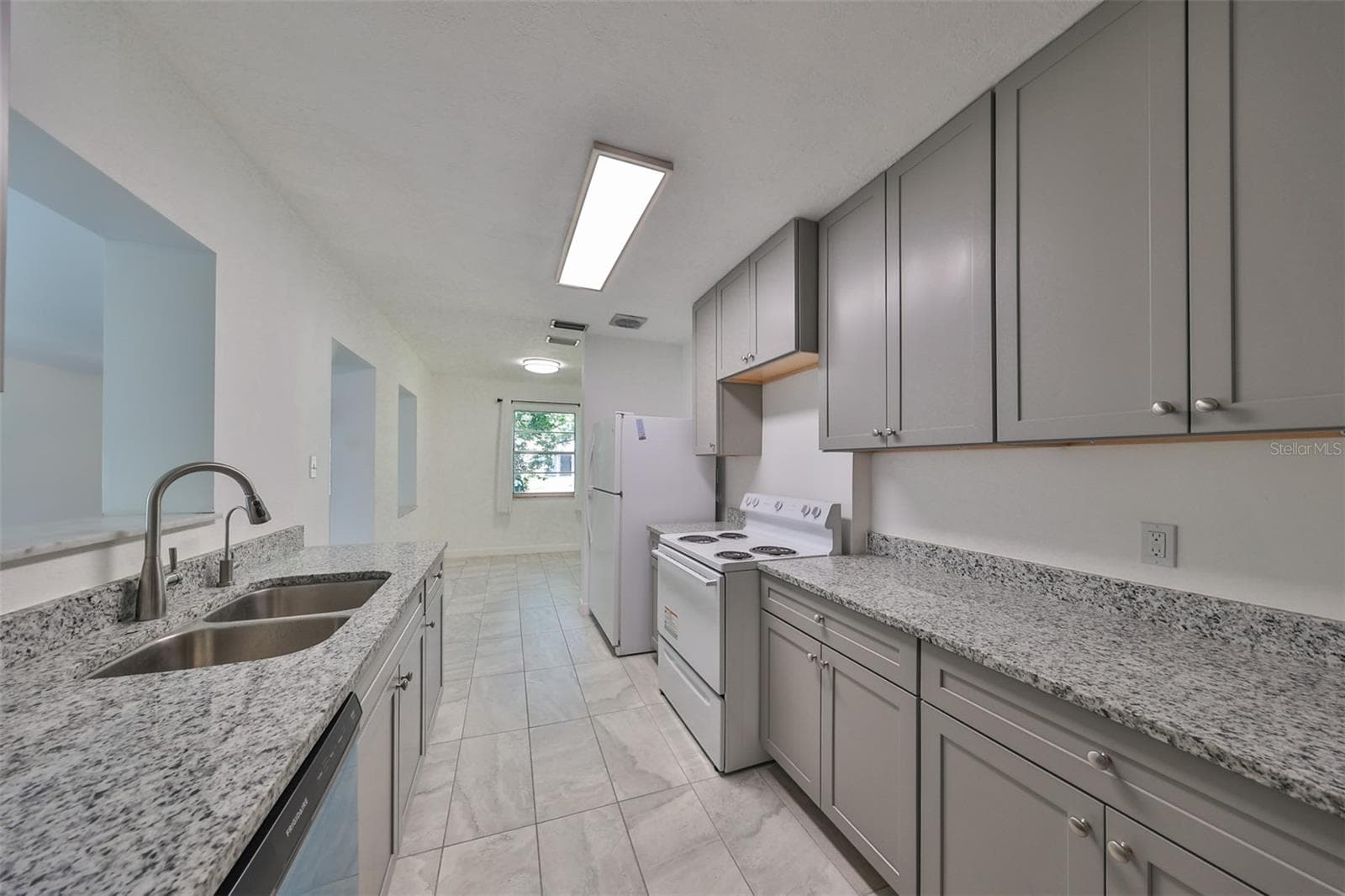 Single Family Residence at 3908 W WALLACE AVE, TAMPA, photo 24 of 36