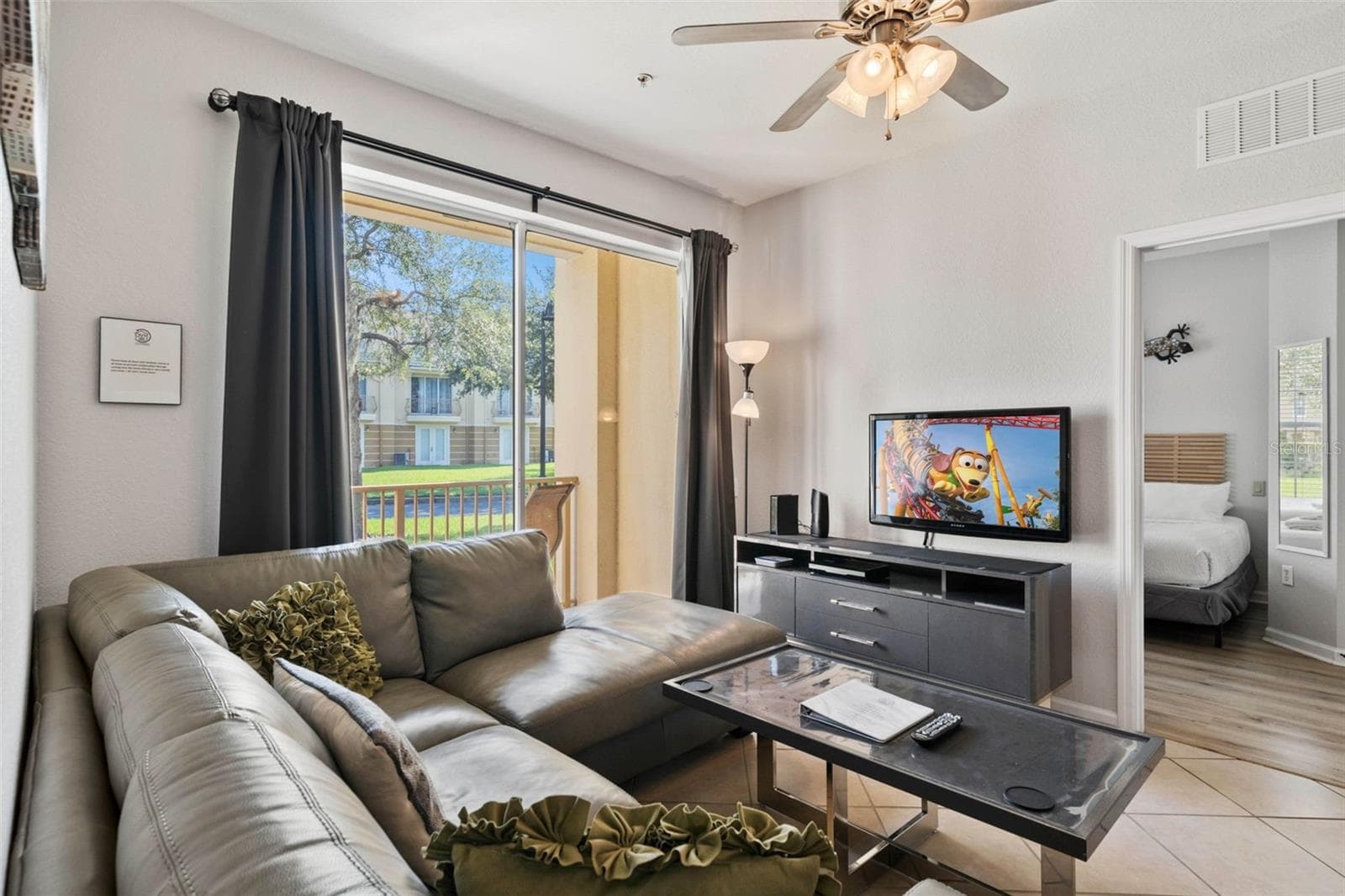 Condominium at 4802 CAYVIEW AVE #10814, ORLANDO, photo 6 of 44
