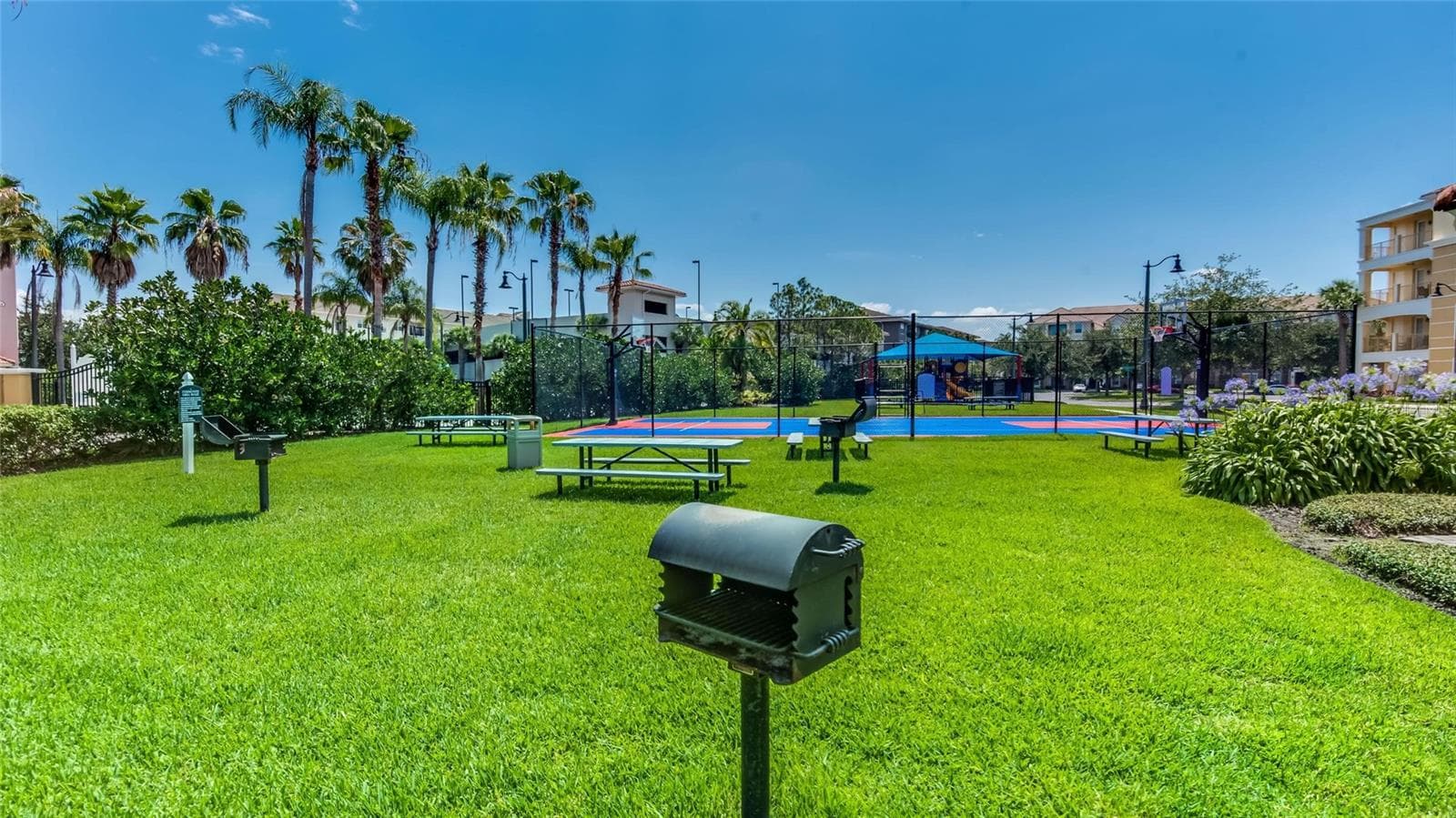 Condominium at 4802 CAYVIEW AVE #10814, ORLANDO, photo 39 of 44