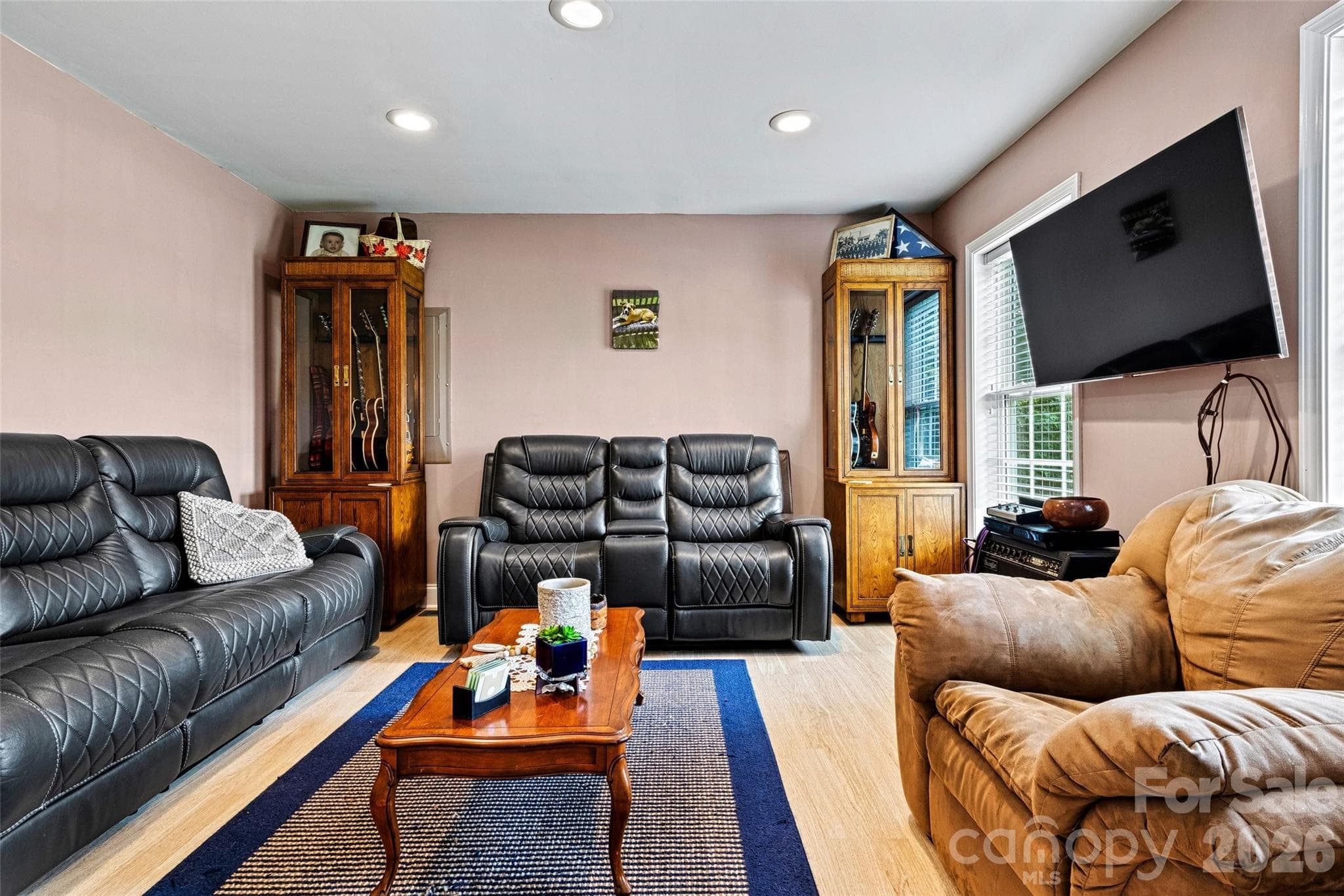 downstairs bedroom - Primary Suite - with ensuite half bath - 6051 Pointe West Lane, Vale