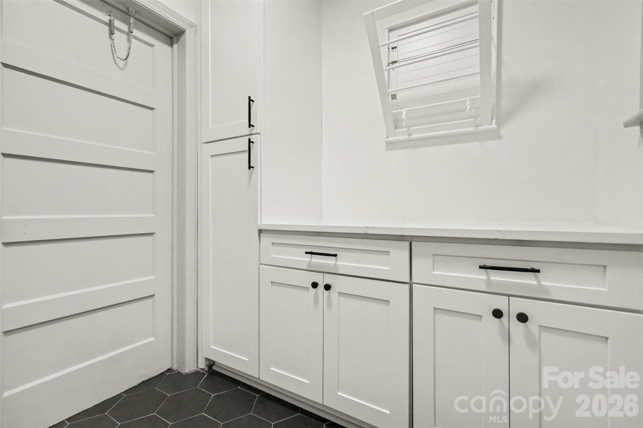 Single Family Residence at 1749 Archdale Drive, Charlotte, photo 13 of 17