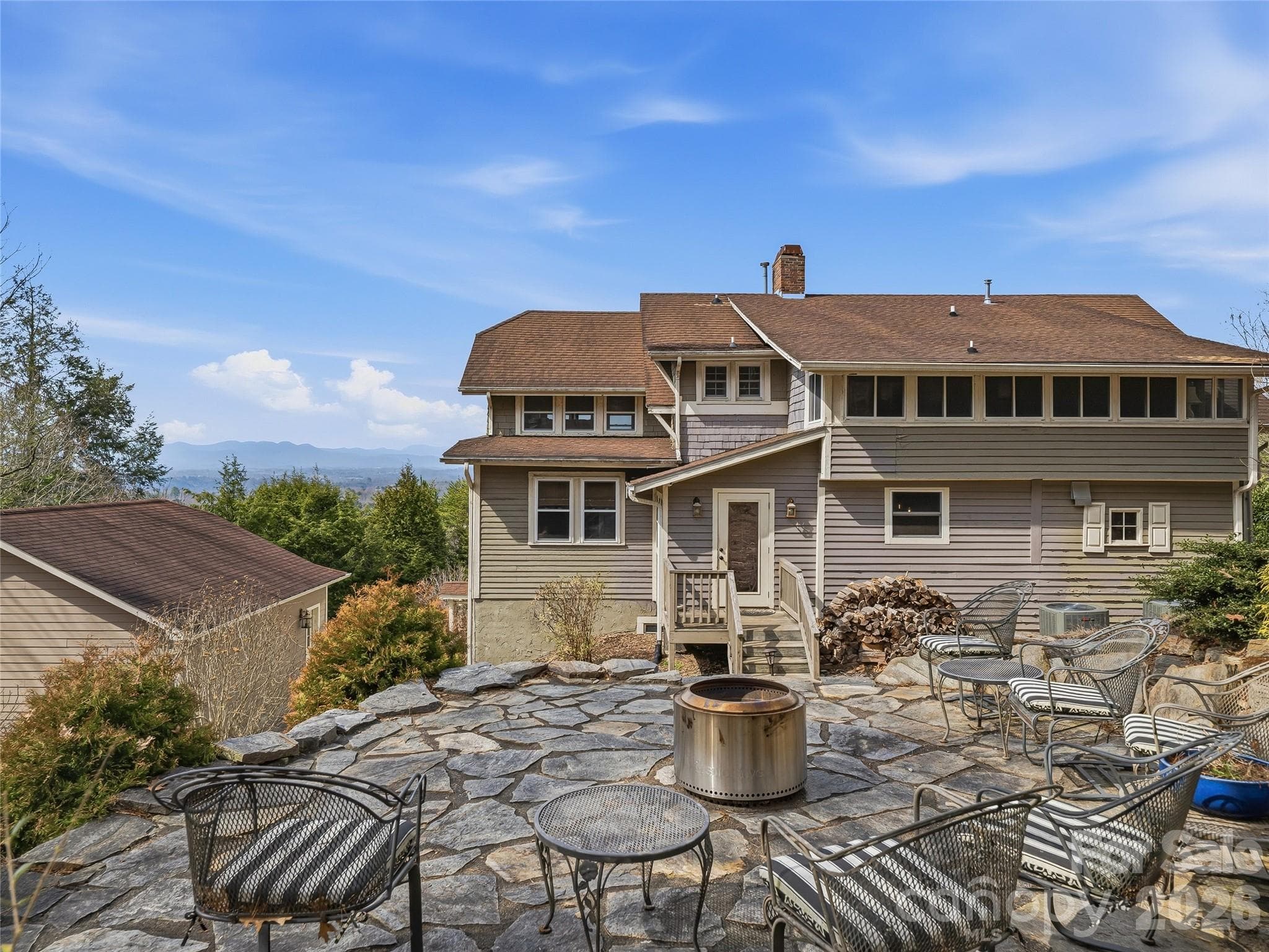 Single Family Residence at Weaverville, photo 4 of 48