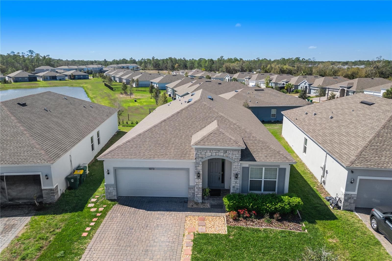 Single Family Residence at 1073 CHELAN FALLS DR, DELAND, photo 3 of 44