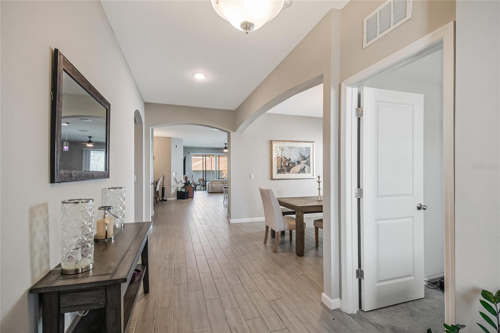Single Family Residence at 1073 CHELAN FALLS DR, DELAND, photo 5 of 44