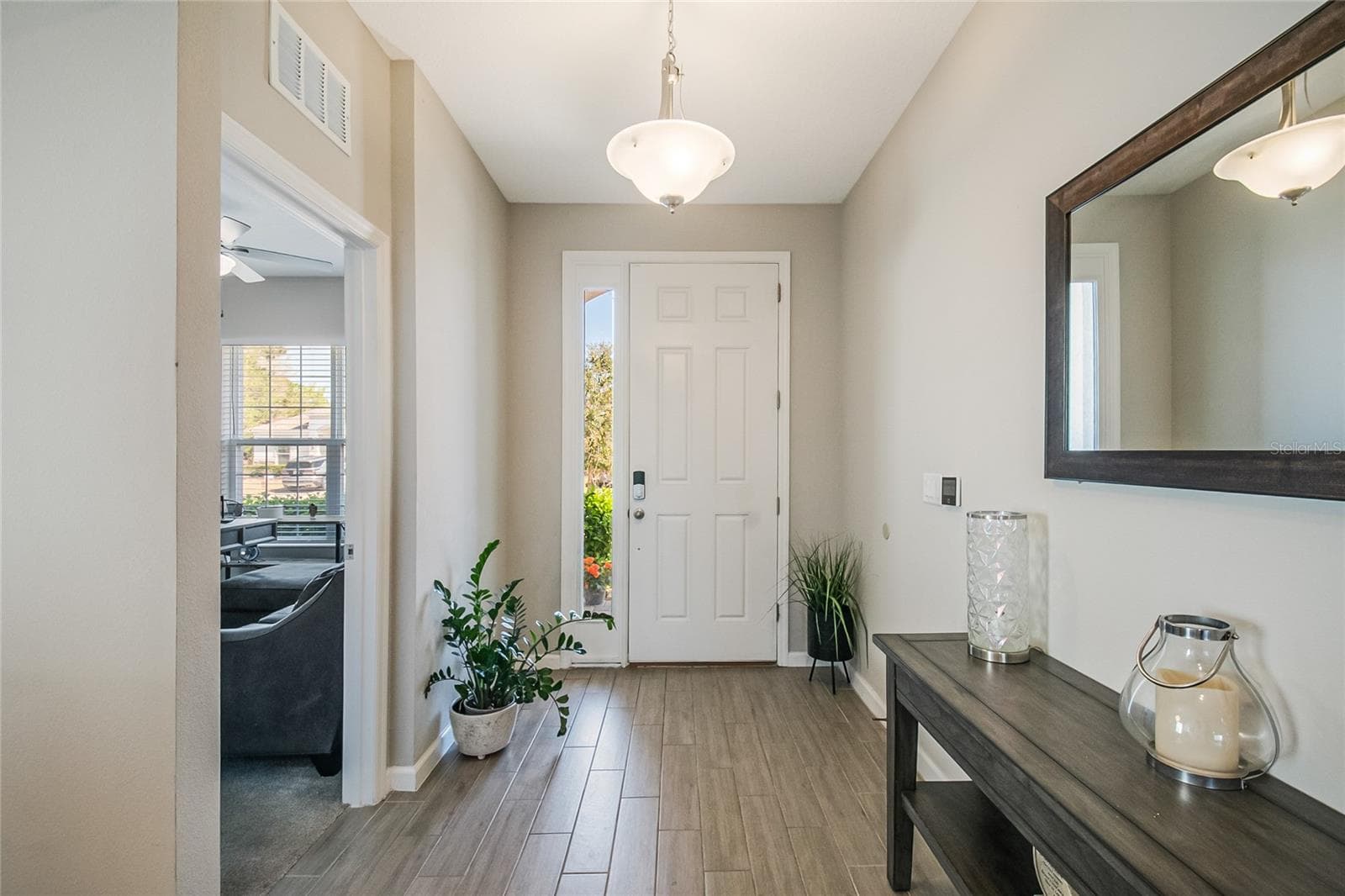 Single Family Residence at 1073 CHELAN FALLS DR, DELAND, photo 6 of 44