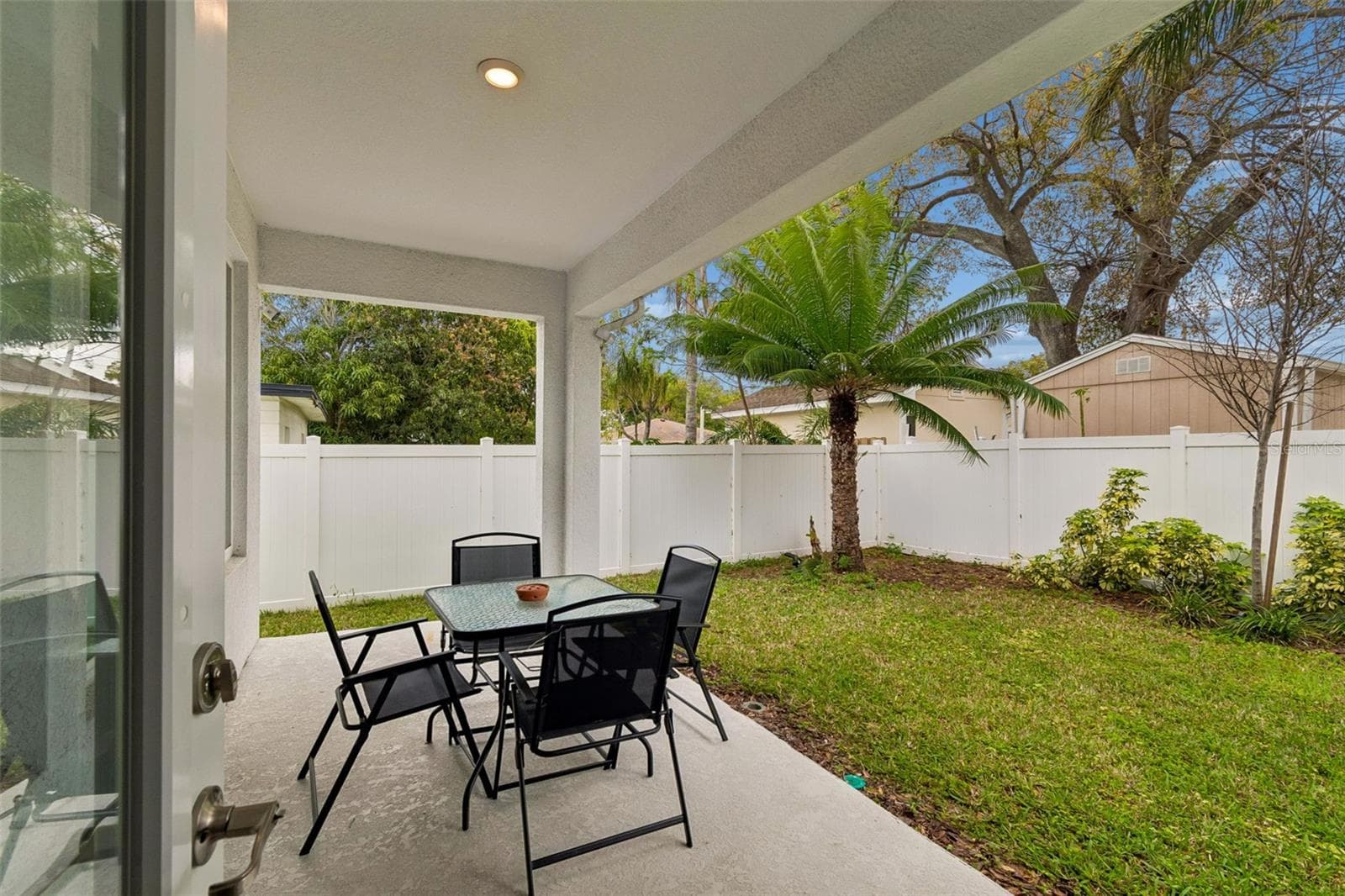 Covered Back Porch - 3920 W LEMON ST, TAMPA