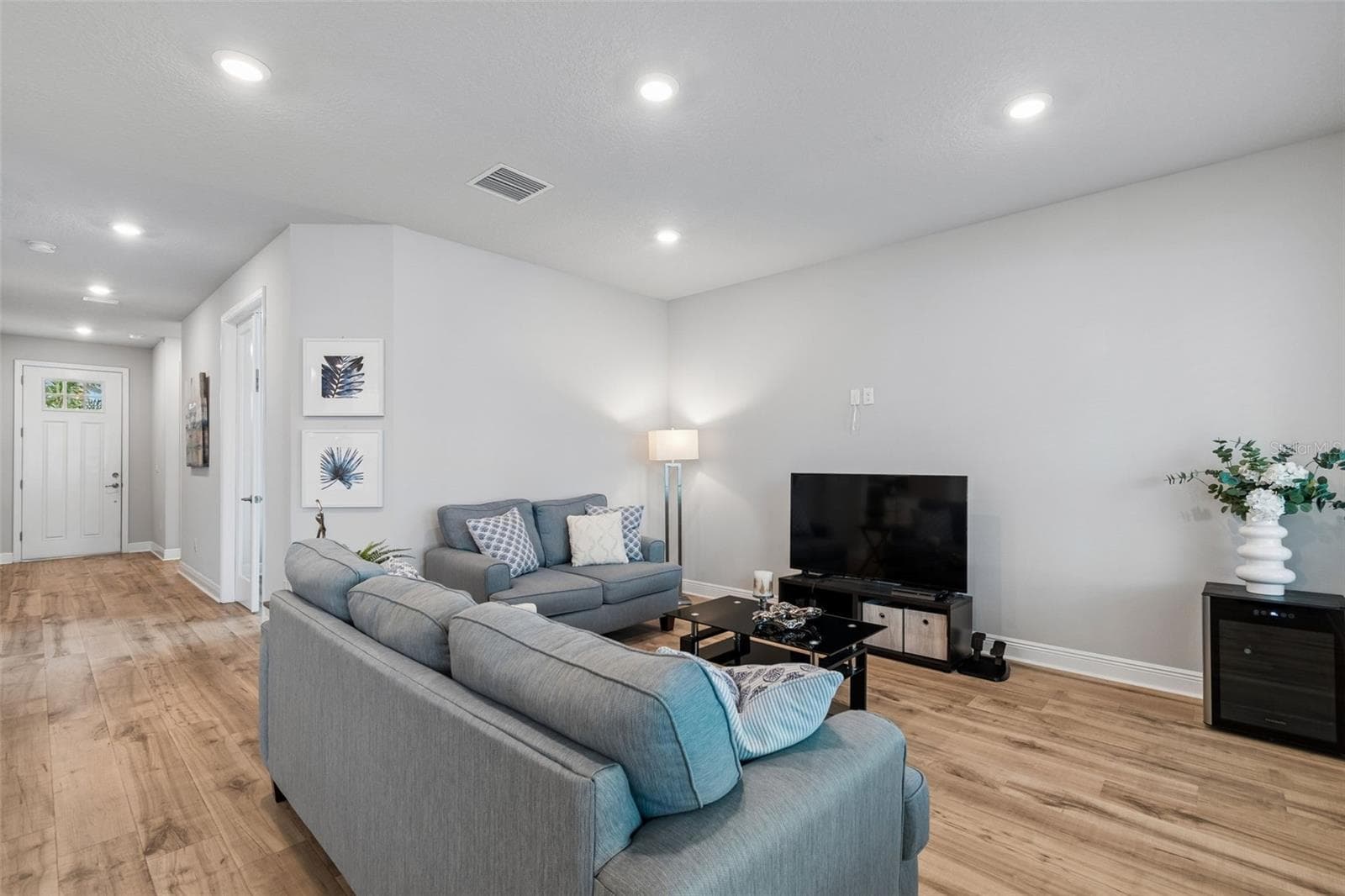 Single Family Residence at 3920 W LEMON ST, TAMPA, photo 13 of 55