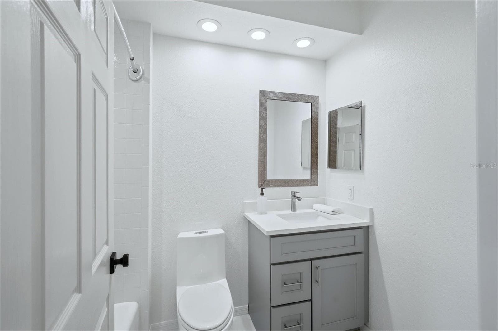 Single Family Residence at 7904 HAMPTON CT, UNIVERSITY PARK, photo 22 of 50