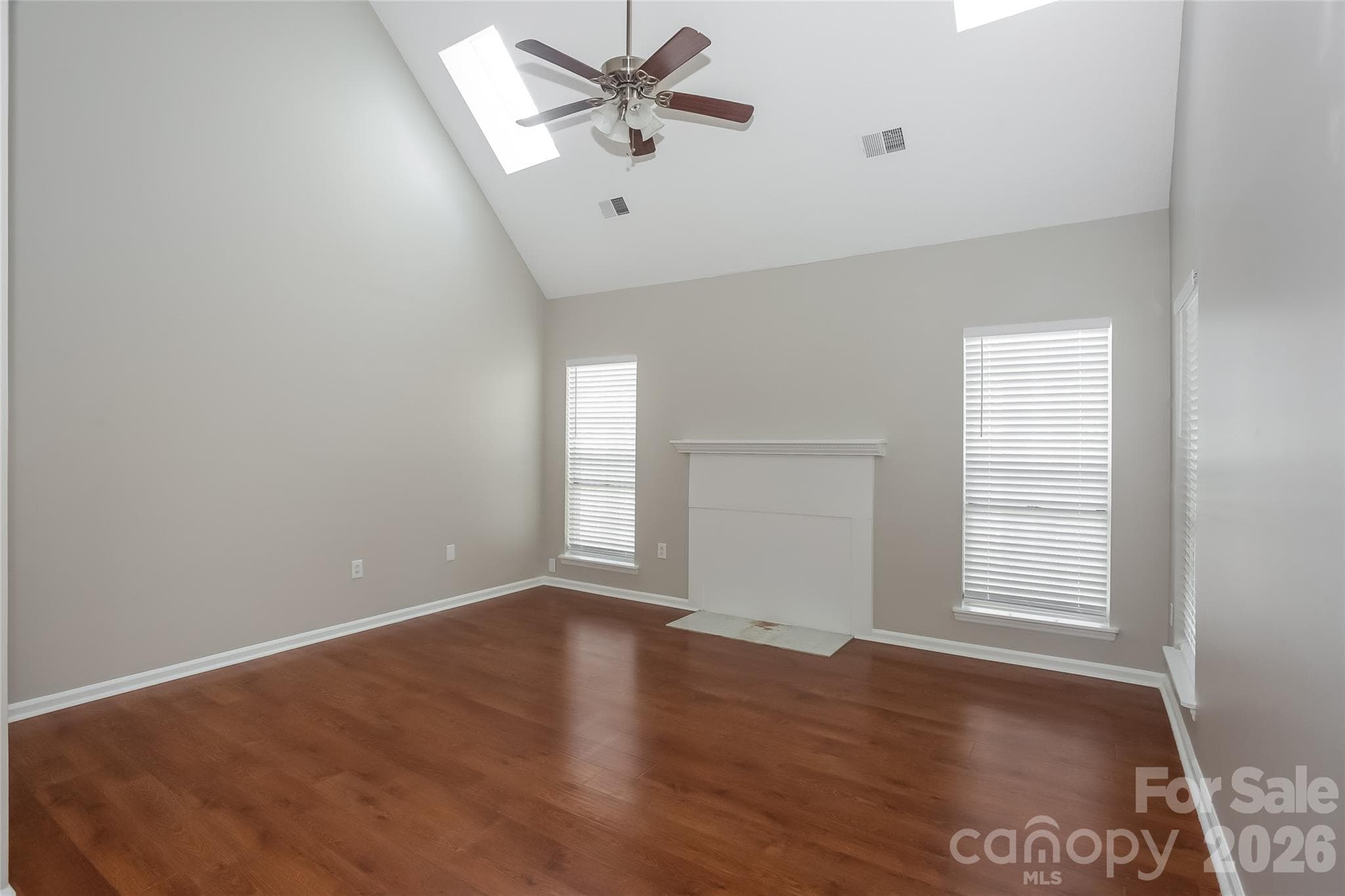 Single Family Residence at 7300 Reynard Lane, Charlotte, photo 4 of 11