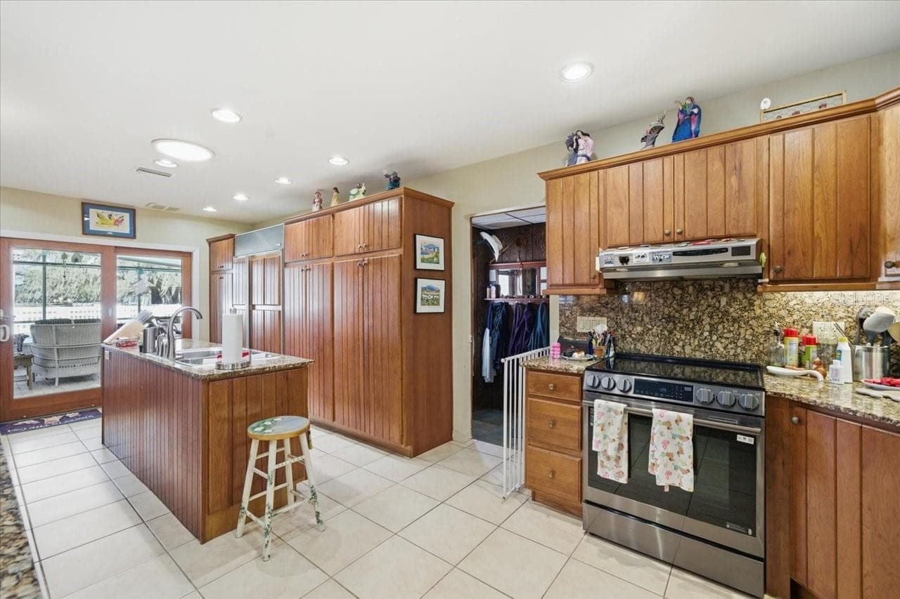 Single Family Residence at 9449 ROBERTS RD, ODESSA, photo 15 of 68