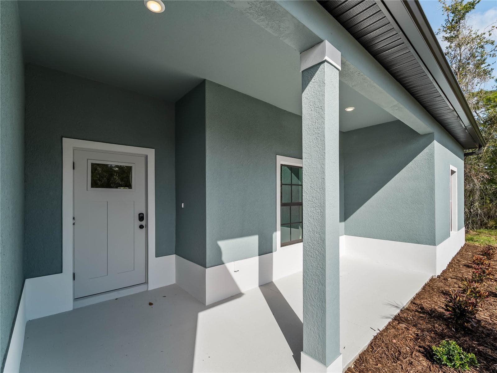 Front entry - 4409 LACOCO ST, NORTH PORT