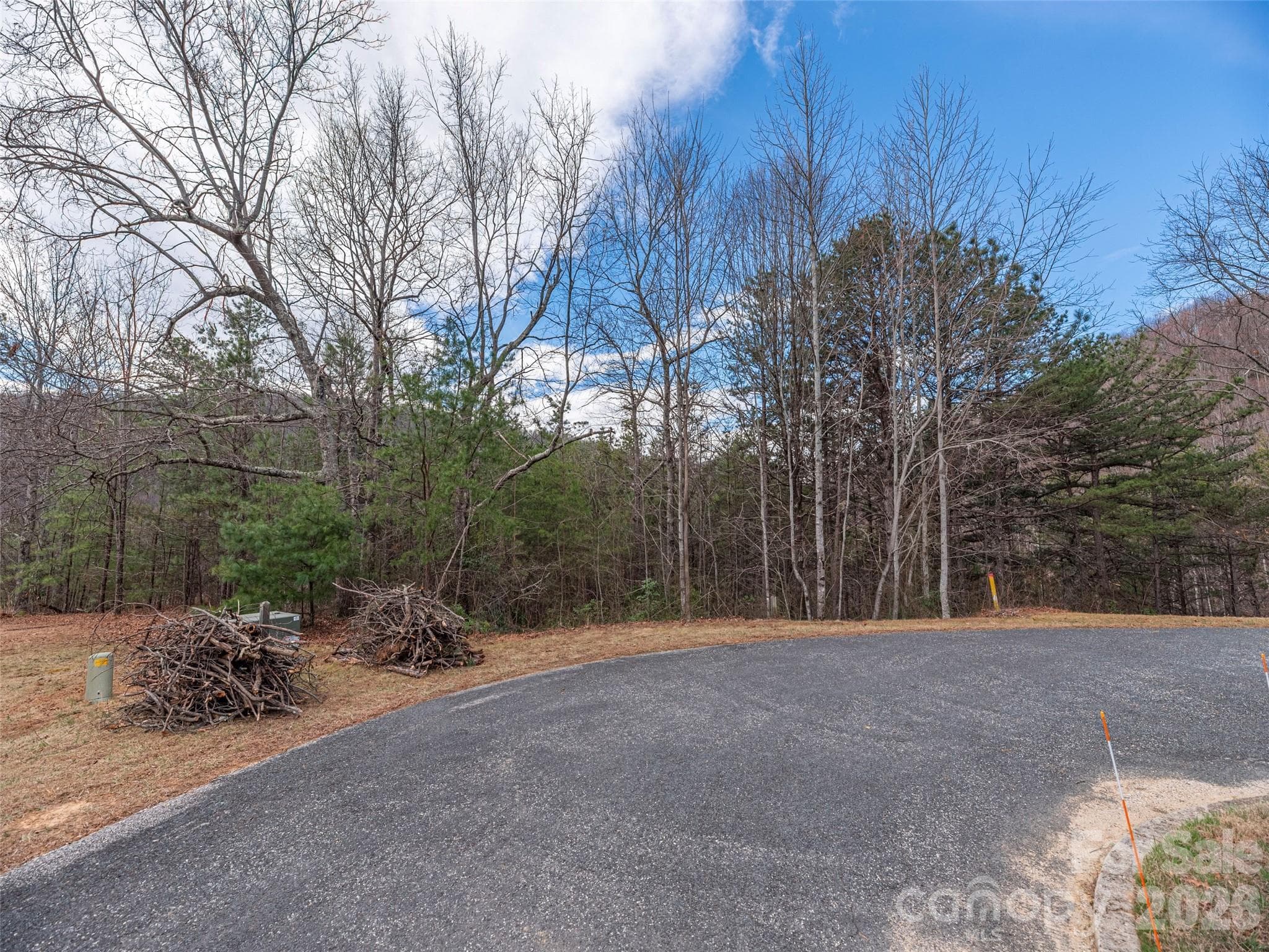 Lot at Black Mountain, photo 2 of 12