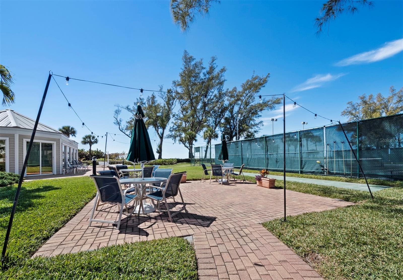 Condominium at 5055 GULF OF MEXICO DR #421, LONGBOAT KEY, photo 23 of 36