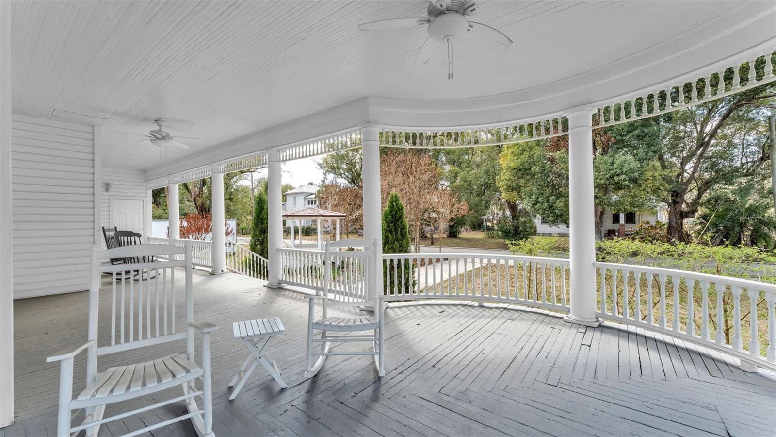 Porch - 555 E STANFORD ST, BARTOW