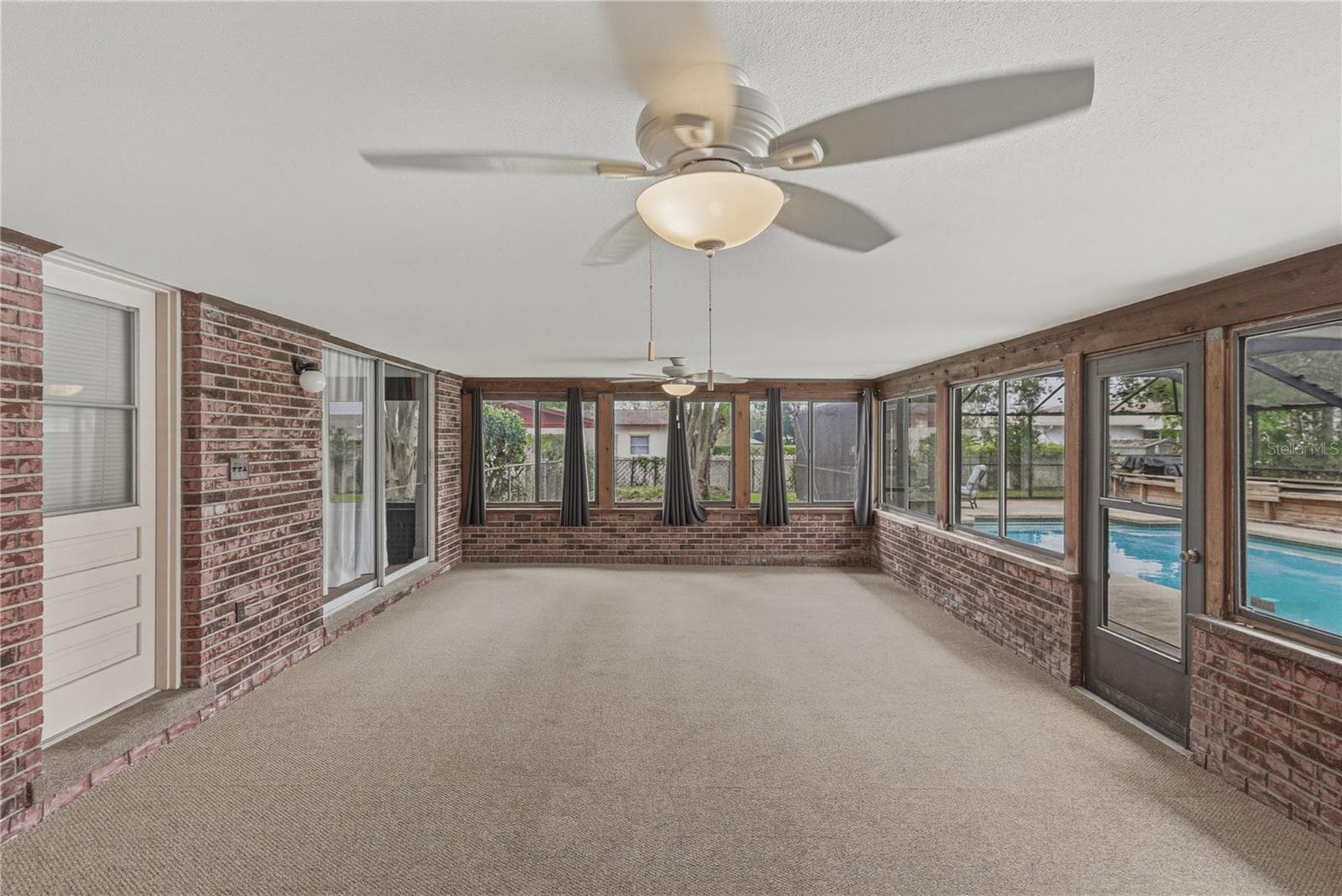 Single Family Residence at 609 W PIPKIN RD, LAKELAND, photo 32 of 48