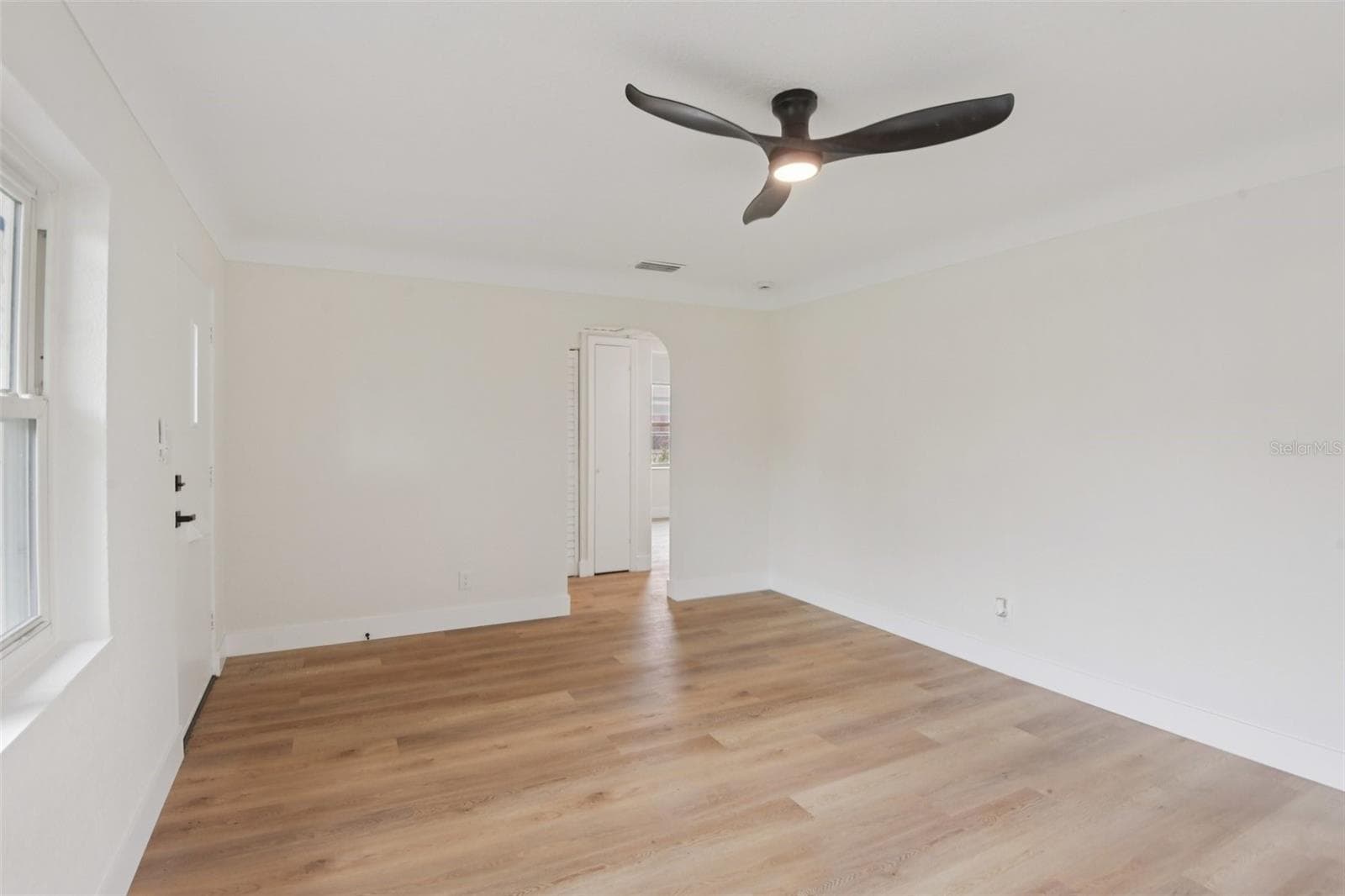 Single Family Residence at 3468 9TH AVE N, ST PETERSBURG, photo 18 of 25
