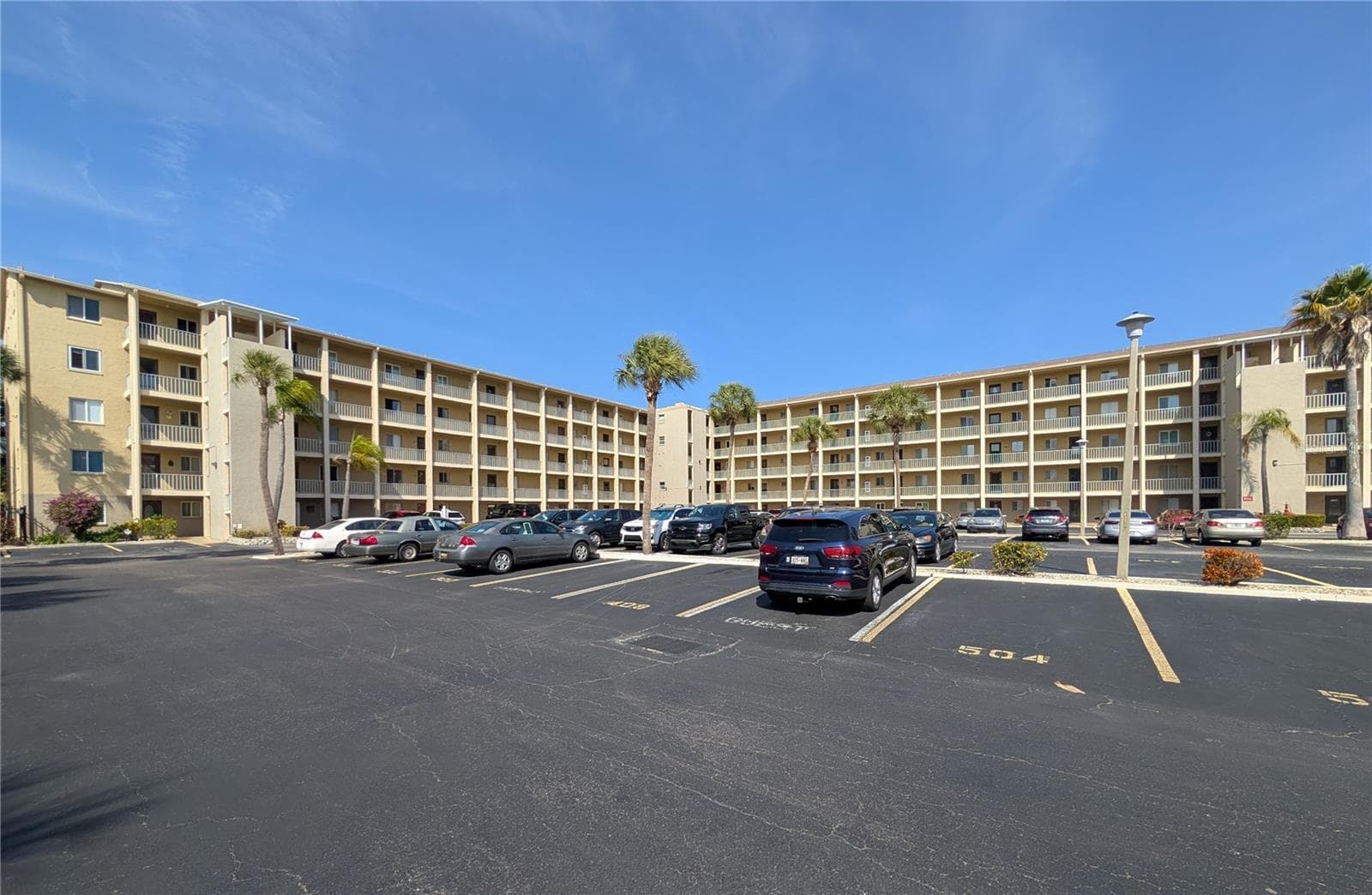 3624 LAKE BAYSHORE DR #K-303