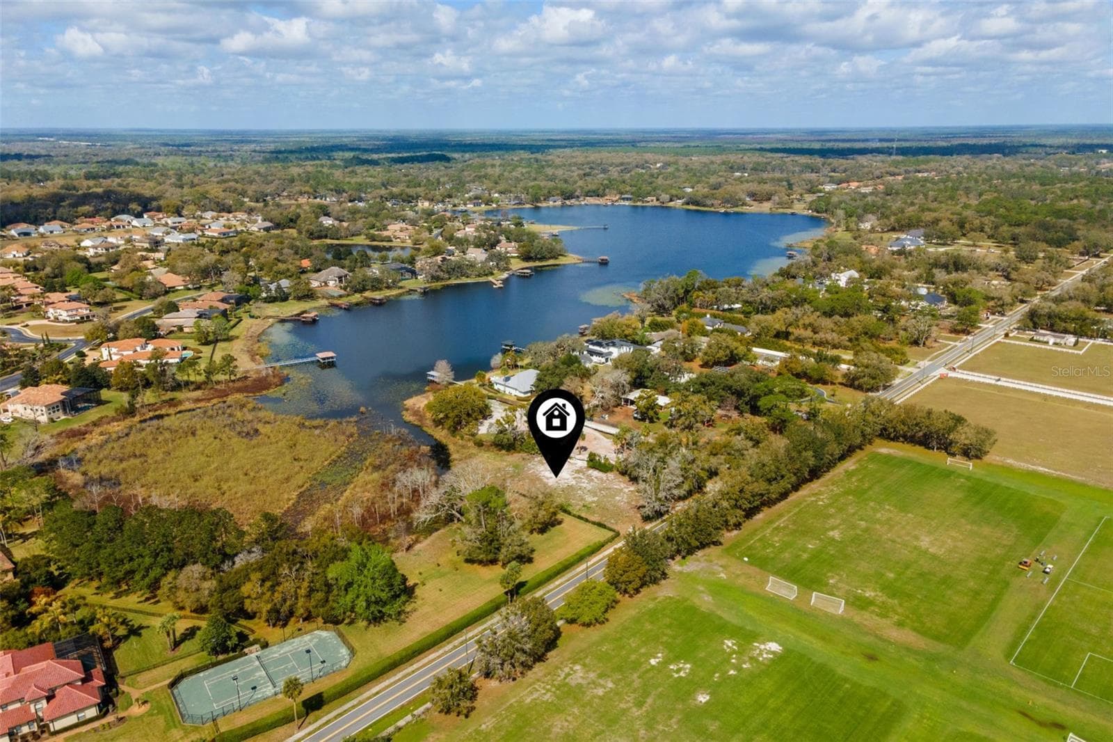 2080 LAKE MARKHAM RD